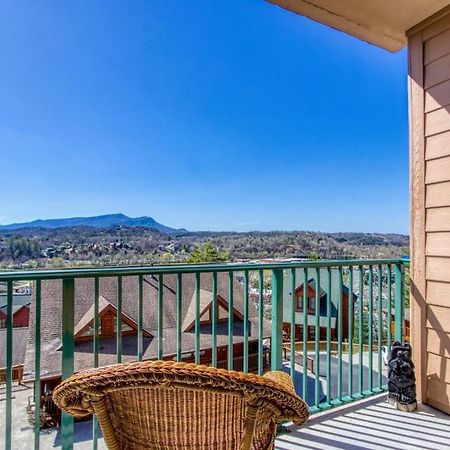 Gorgeous 2Bd 2Bth Condo With Mountain Views Pool Hot Tub Game Room Close To Parkway بيدجن فورج المظهر الخارجي الصورة