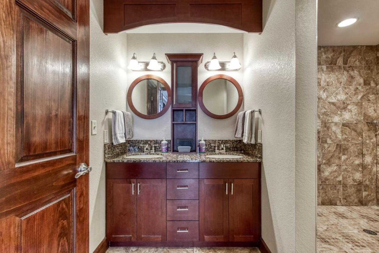 Gorgeous 2Bd 2Bth Condo With Mountain Views Pool Hot Tub Game Room Close To Parkway بيدجن فورج المظهر الخارجي الصورة